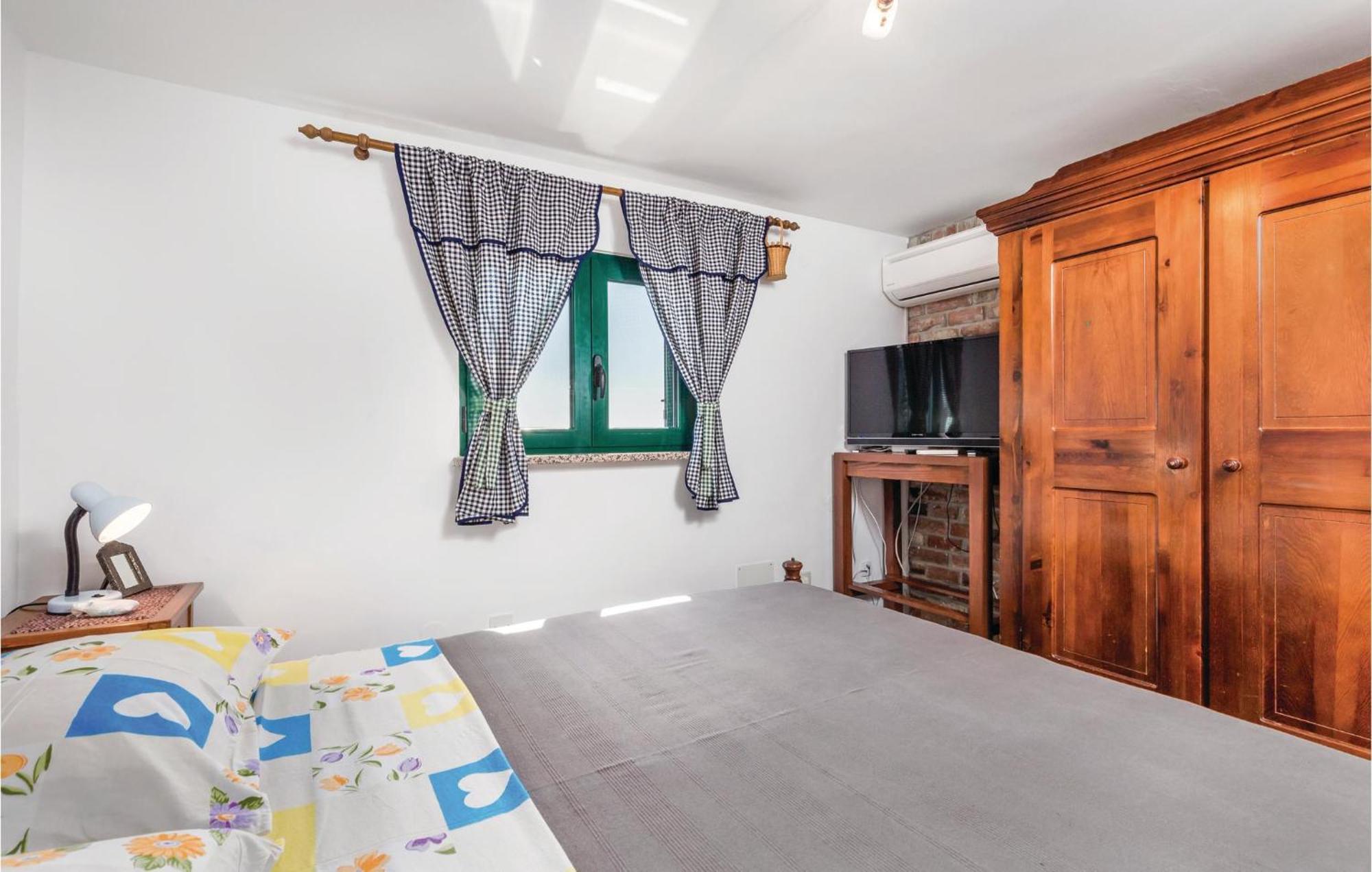 1 Bedroom Gorgeous Apartment In Lovran Ngoại thất bức ảnh